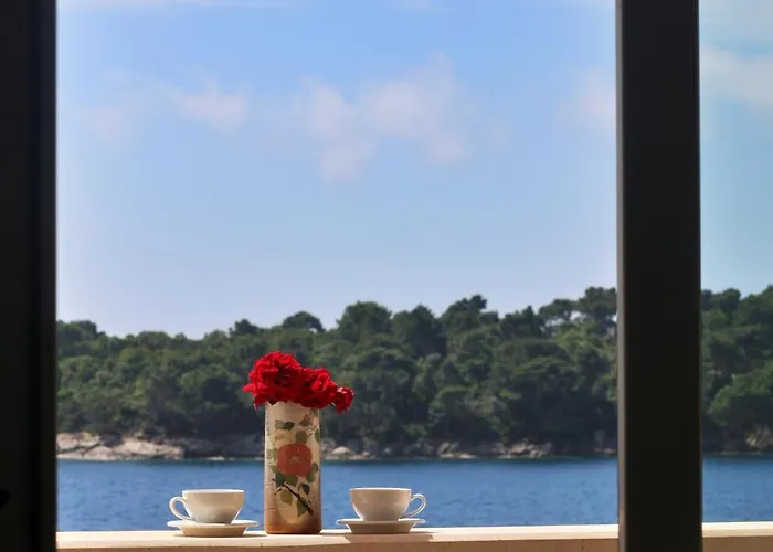 Bozica Dubrovnik Islands Sudurad